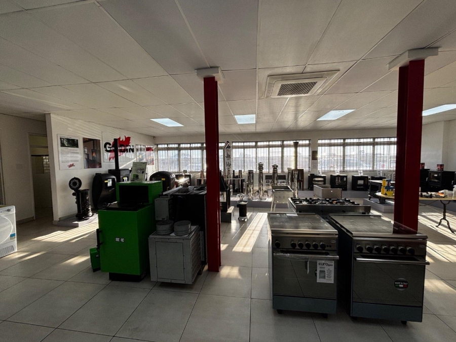 To Let commercial Property for Rent in Paarden Eiland Western Cape